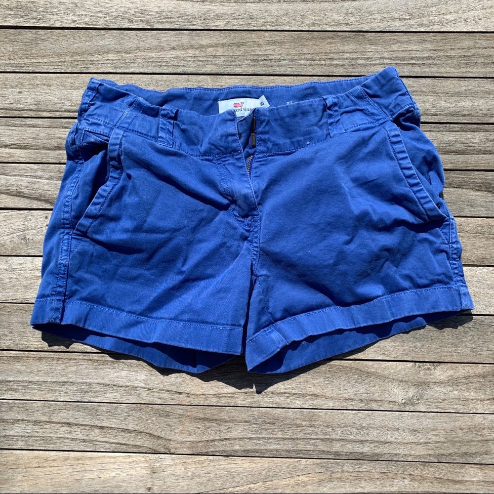 Blue vineyard vines shorts